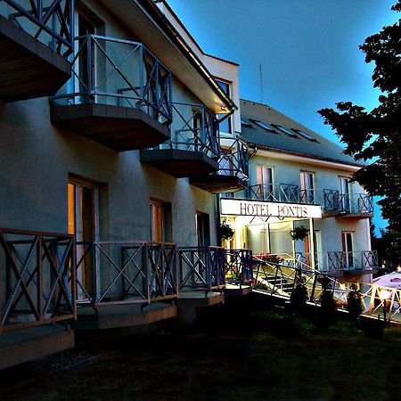 Pontis Hotell Biatorbágy Eksteriør bilde